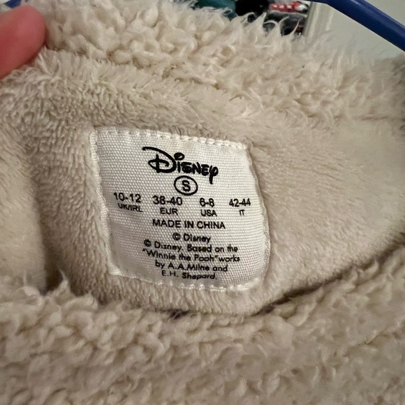 Pooh Sherpa sweatshirt - Picture 2 of 3